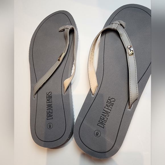 Dream Pairs New Gray Flip Flops  Comfortable Beach Sandals Womens Size 8 - Picture 6 of 6